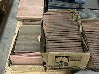 Diverse tegels 15x15cm en plinttegels - afbeelding 5 van  6