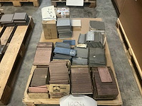 Diverse tegels 15x15cm en plinttegels - afbeelding 1 van  11