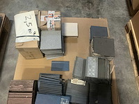 Diverse tegels 15x15cm en plinttegels - afbeelding 5 van  11