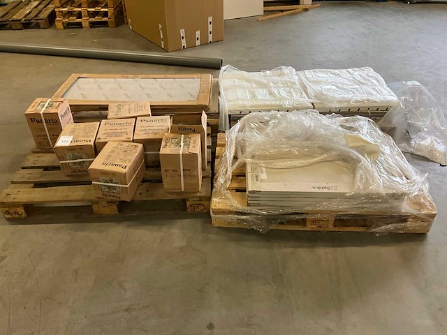 Diverse tegels - afbeelding 1 van  7