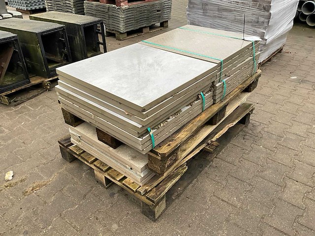 Diverse tegels - afbeelding 1 van  4