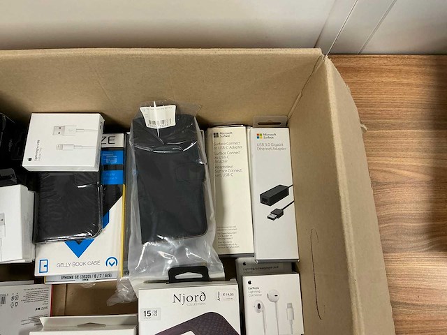 Diverse telefoon accessoires - afbeelding 5 van  7