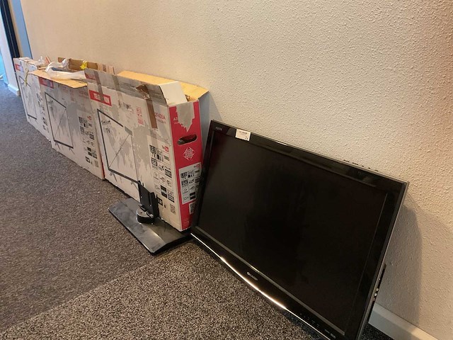Diverse televisies - afbeelding 1 van  3