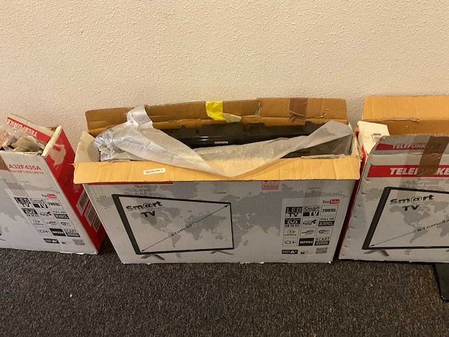 Diverse televisies - afbeelding 2 van  3