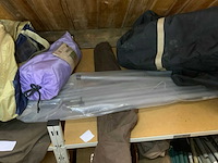 Diverse tenten en stokken - afbeelding 5 van  6