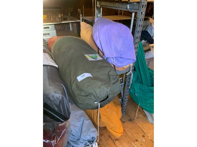 Diverse tenten - afbeelding 4 van  5