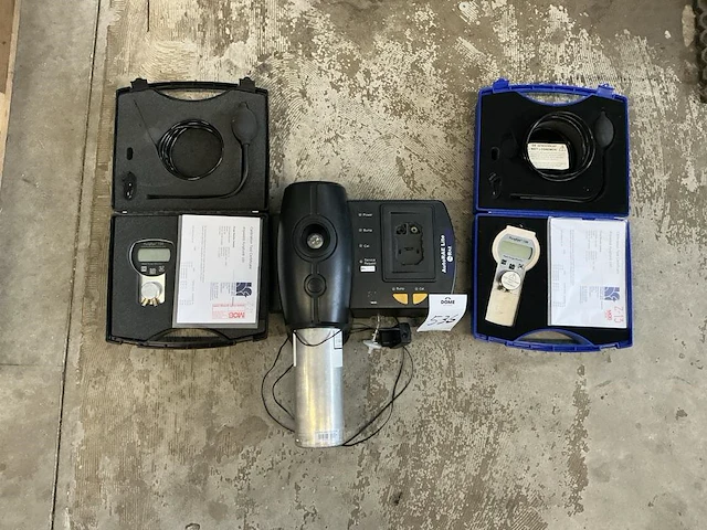 Diverse test equipment - afbeelding 2 van  6