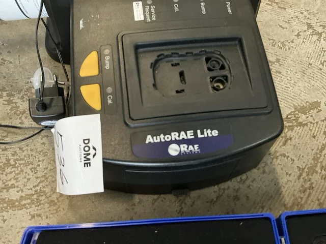 Diverse test equipment - afbeelding 6 van  6