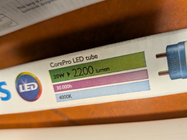 Diverse tl verlichting o.a. led - afbeelding 3 van  16