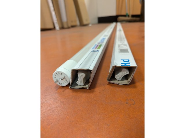 Diverse tl verlichting o.a. led - afbeelding 4 van  16