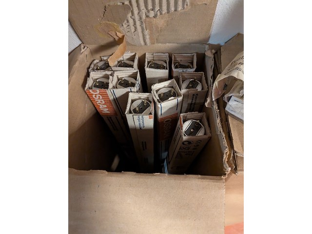 Diverse tl verlichting o.a. led - afbeelding 5 van  16