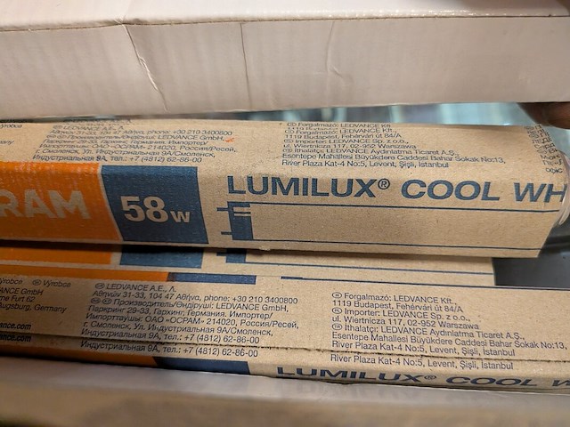 Diverse tl verlichting o.a. led - afbeelding 10 van  16