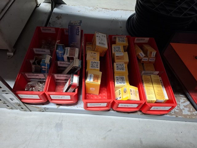 Diverse toebehoren t.b.v. verlichting - afbeelding 14 van  21