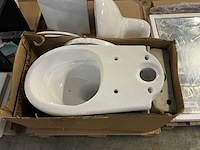 Diverse toiletten (3 stuks) - afbeelding 1 van  4