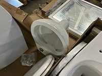Diverse toiletten (3 stuks) - afbeelding 2 van  4