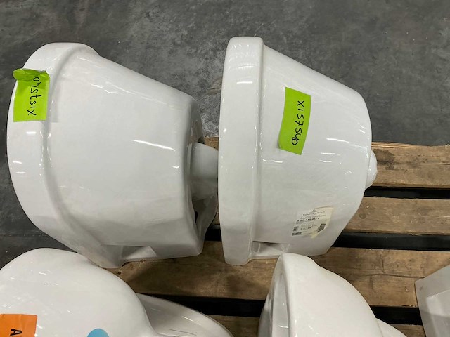 Diverse toiletten (5x) - afbeelding 2 van  10
