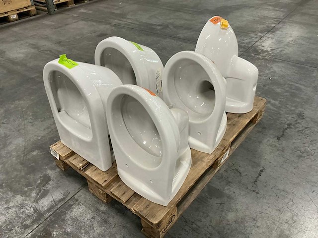 Diverse toiletten (5x) - afbeelding 1 van  10