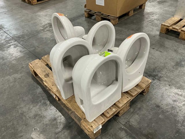 Diverse toiletten (5x) - afbeelding 4 van  10
