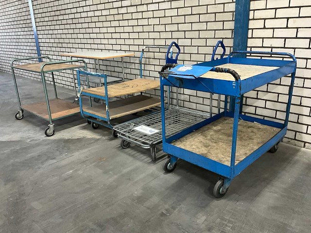 Diverse transportkarren (5x) - afbeelding 1 van  3