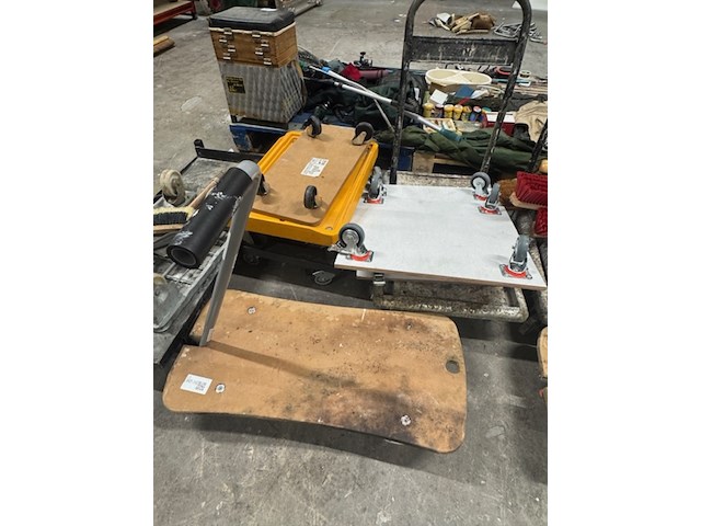 Diverse transportkarren - afbeelding 3 van  4