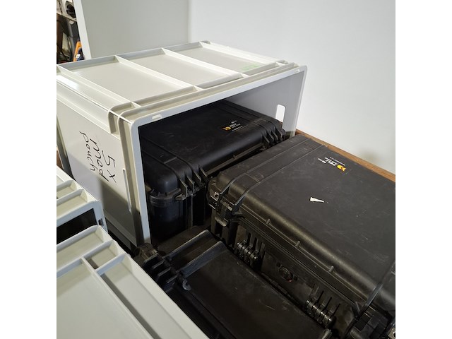 Diverse transportkisten en koffers, o.a peli - afbeelding 14 van  18