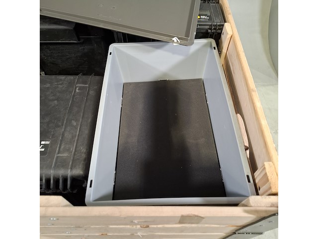 Diverse transportkisten en koffers, o.a peli - afbeelding 3 van  6