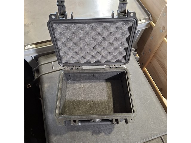 Diverse transportkisten en koffers, o.a peli - afbeelding 6 van  6