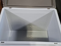 Diverse transportkisten en koffers - afbeelding 3 van  5