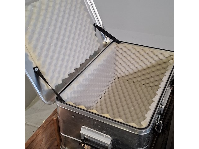 Diverse transportkisten en koffers - afbeelding 4 van  5