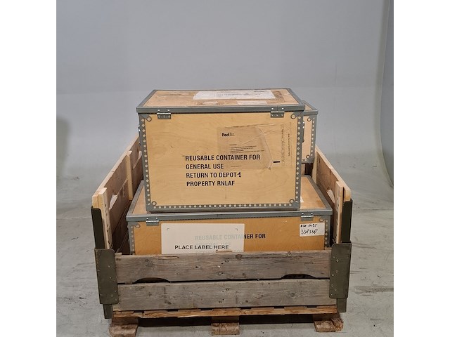Diverse transportkisten - afbeelding 1 van  4
