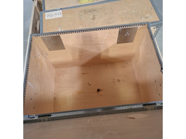 Diverse transportkisten - afbeelding 2 van  4
