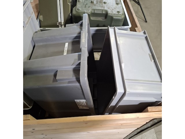 Diverse transportkisten - afbeelding 3 van  9