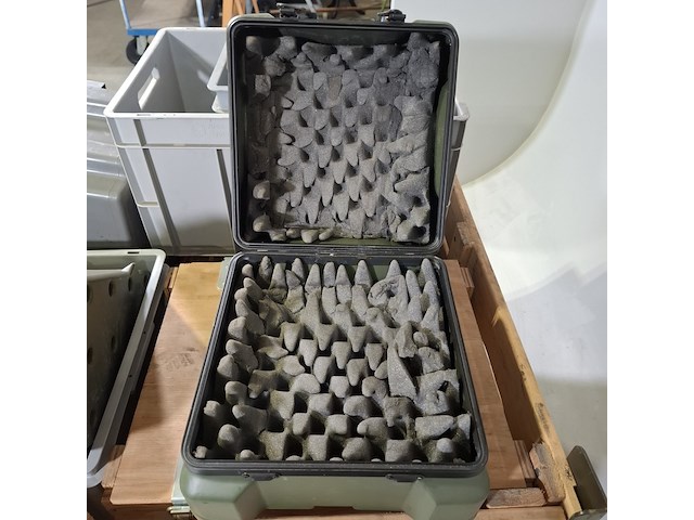 Diverse transportkisten - afbeelding 6 van  9