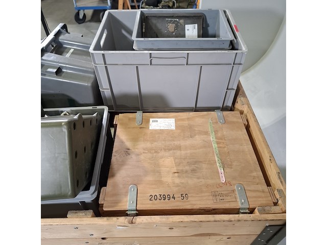 Diverse transportkisten - afbeelding 8 van  9