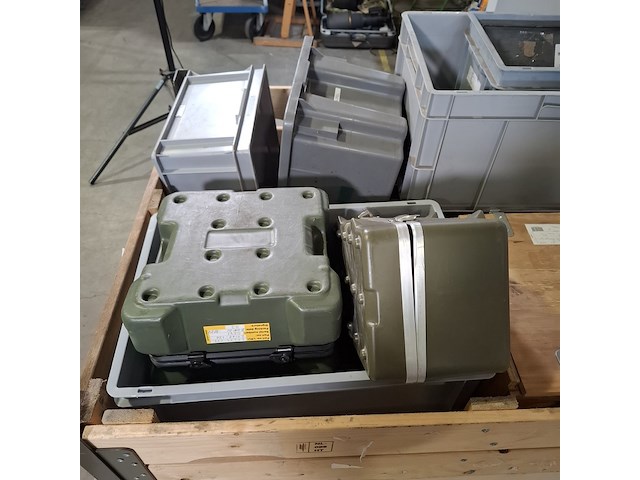 Diverse transportkisten - afbeelding 9 van  9