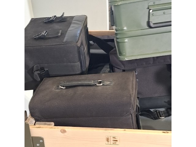 Diverse transportkoffers - afbeelding 3 van  6