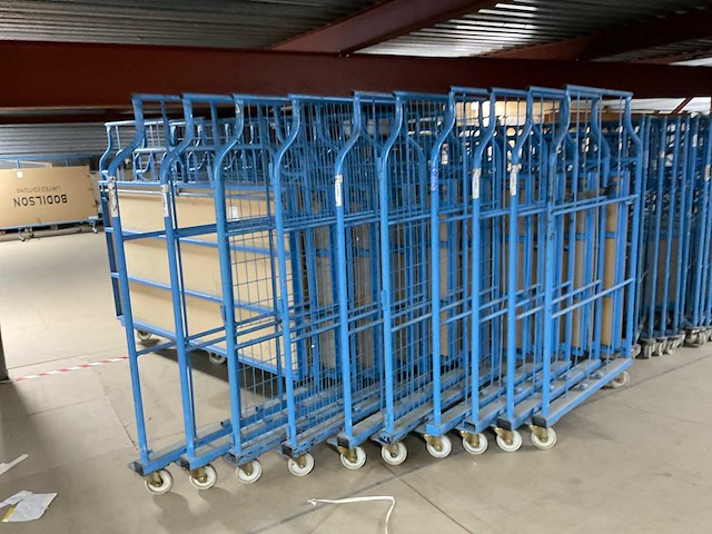 Diverse transportwagens - afbeelding 2 van  9