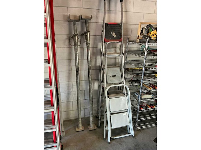 Diverse trappen / stempels (5x) - afbeelding 2 van  5