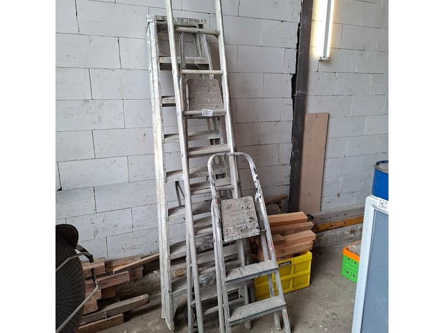 Diverse trappen - afbeelding 1 van  7