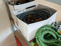 Diverse tuin materiaal, inclusief stelling - afbeelding 2 van  4
