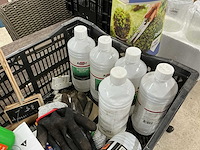 Diverse tuinbenodigheden - afbeelding 2 van  5