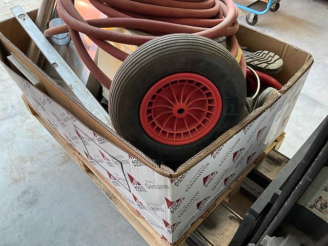 Diverse tuingereedschap - afbeelding 12 van  12