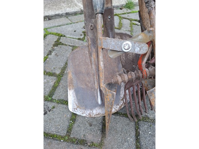 Diverse tuingereedschap - afbeelding 6 van  7