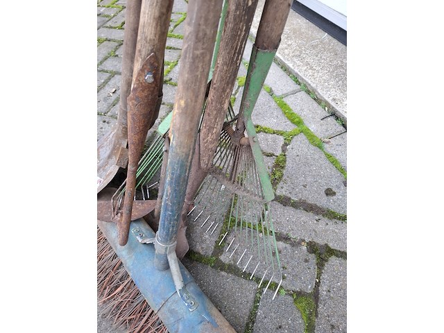 Diverse tuingereedschap - afbeelding 5 van  5