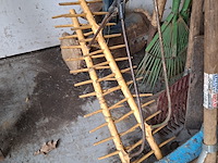 Diverse tuingereedschap - afbeelding 4 van  5