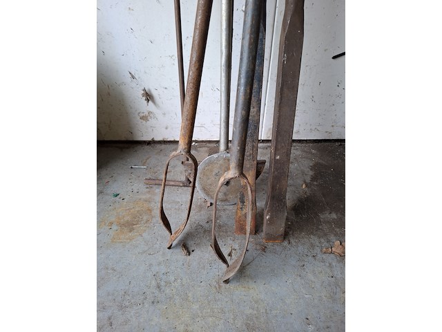 Diverse tuingereedschap - afbeelding 2 van  3