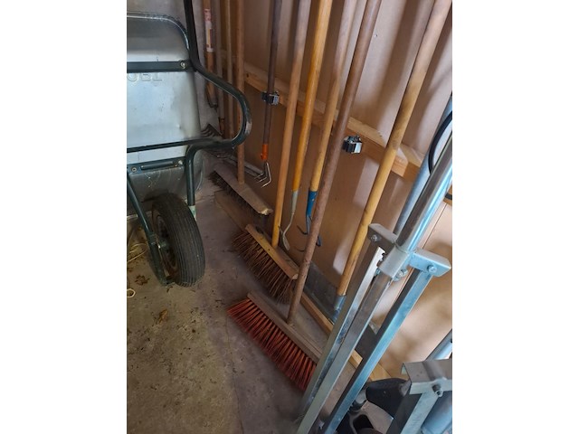 Diverse tuingereedschap - afbeelding 3 van  5