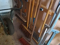 Diverse tuingereedschap - afbeelding 3 van  5