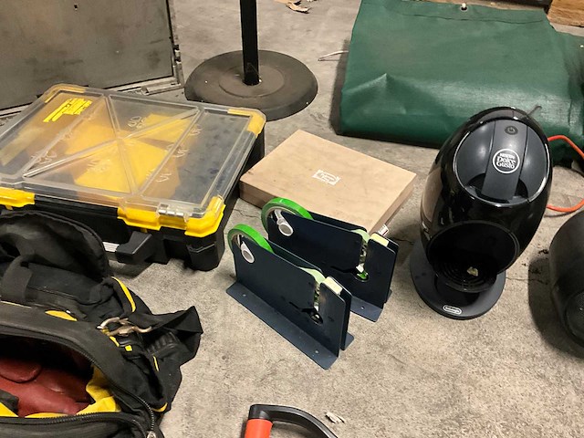 Diverse (tuin)gereedschappen en toebehoren - afbeelding 6 van  9