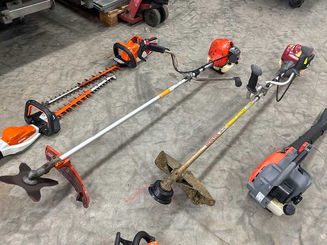 Diverse tuinmachines stihl honda hitachi - afbeelding 5 van  11